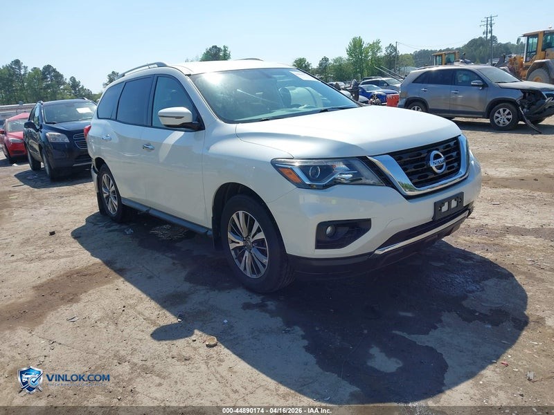 2017 NISSAN PATHFINDER – Lot 44890174 auction photo