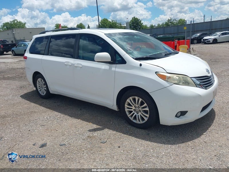 2011 TOYOTA SIENNA XLE V6 – Lot 45389124 auction photo