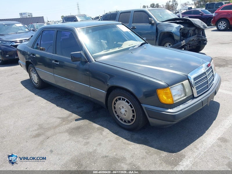 1990 MERCEDES-BENZ 300 E 2.6 – Lot 45390420 auction photo