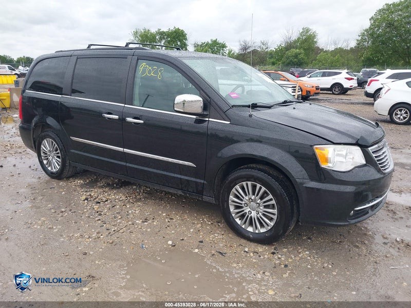 2014 CHRYSLER TOWN & COUNTRY TOURING-L – Lot 45393028 auction photo