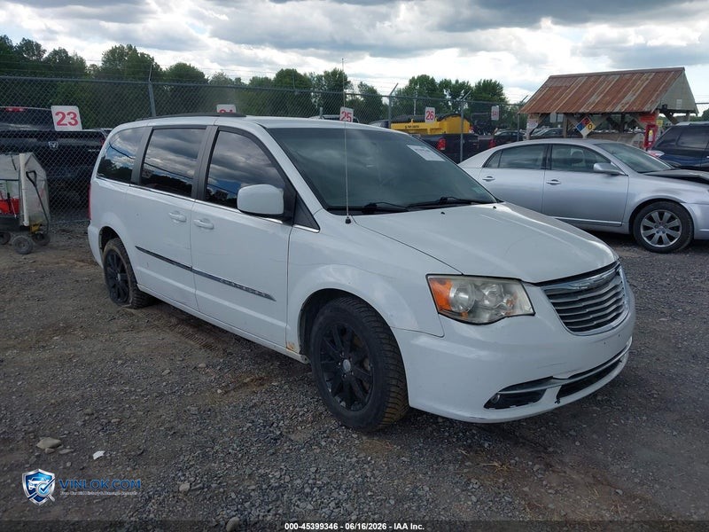 2014 CHRYSLER TOWN & COUNTRY TOURING – Lot 45399346 auction photo