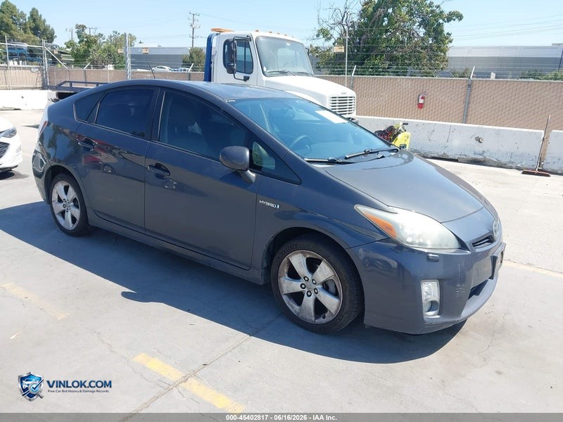 2010 TOYOTA PRIUS V – Lot 45402817 auction photo