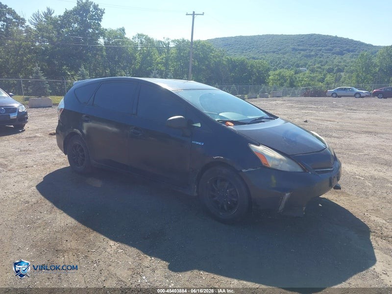 2014 TOYOTA PRIUS V TWO – Lot 45403884 auction photo