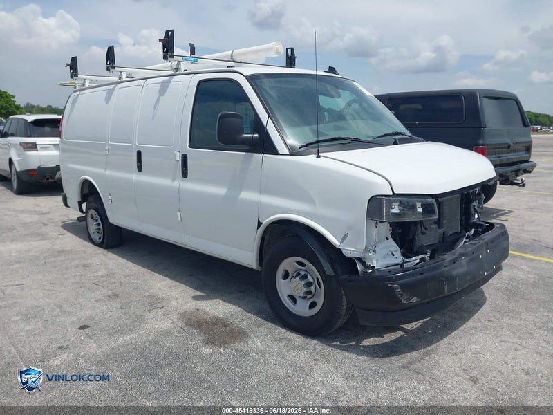 2024 CHEVROLET EXPRESS CARGO RWD 2500 REGULAR WHEELBASE WT – Lot 45419336 auction photo