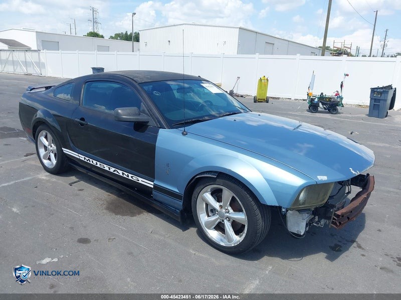 2007 FORD MUSTANG GT DELUXE/GT PREMIUM – Lot 45423451 auction photo