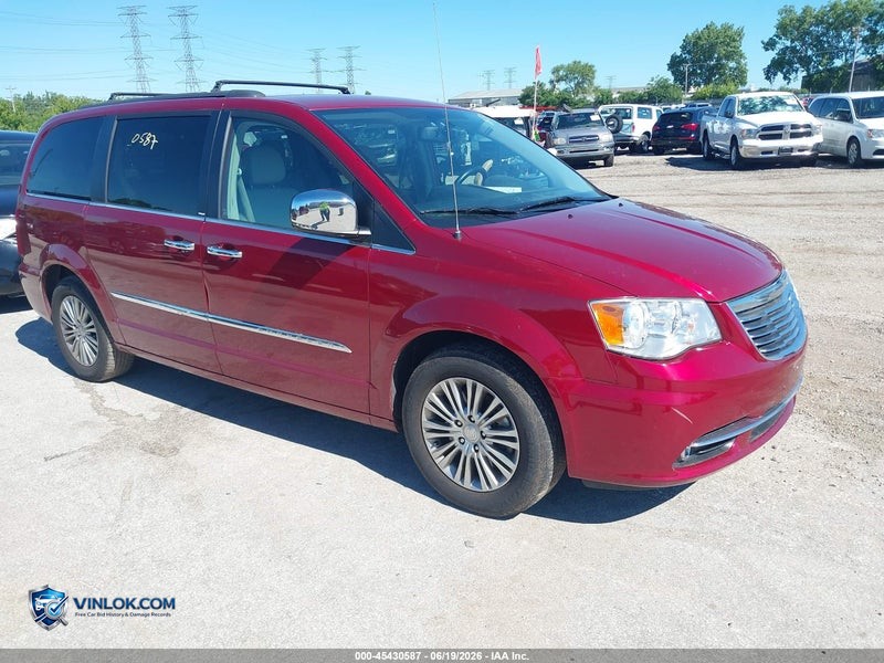 2013 CHRYSLER TOWN & COUNTRY TOURING-L – Lot 45430587 auction photo