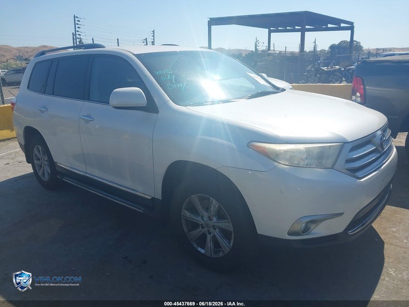 2013 TOYOTA HIGHLANDER BASE PLUS – Lot 45437669 auction photo