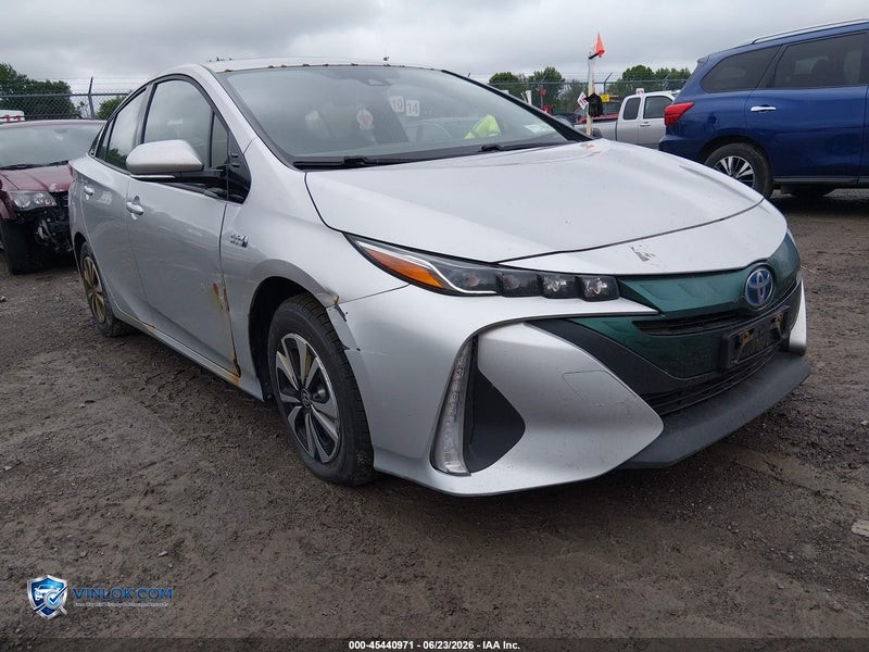 2017 TOYOTA PRIUS PRIME PREMIUM – Lot 45440971 auction photo