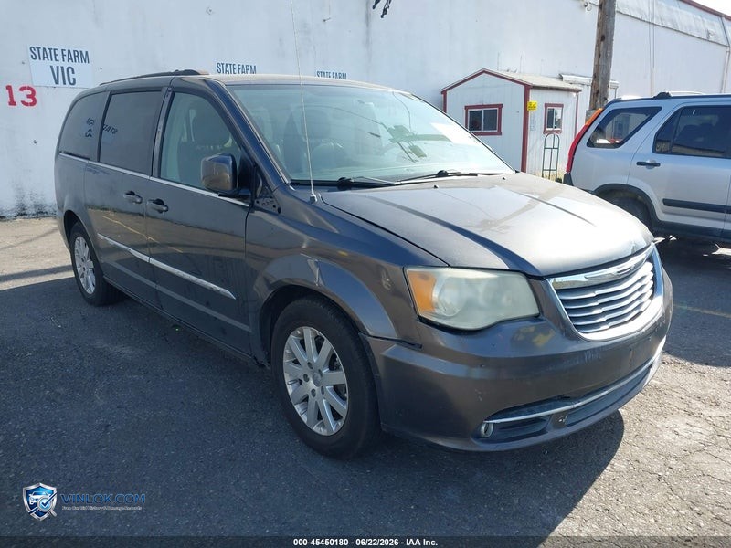 2016 CHRYSLER TOWN & COUNTRY TOURING – Lot 45450180 auction photo