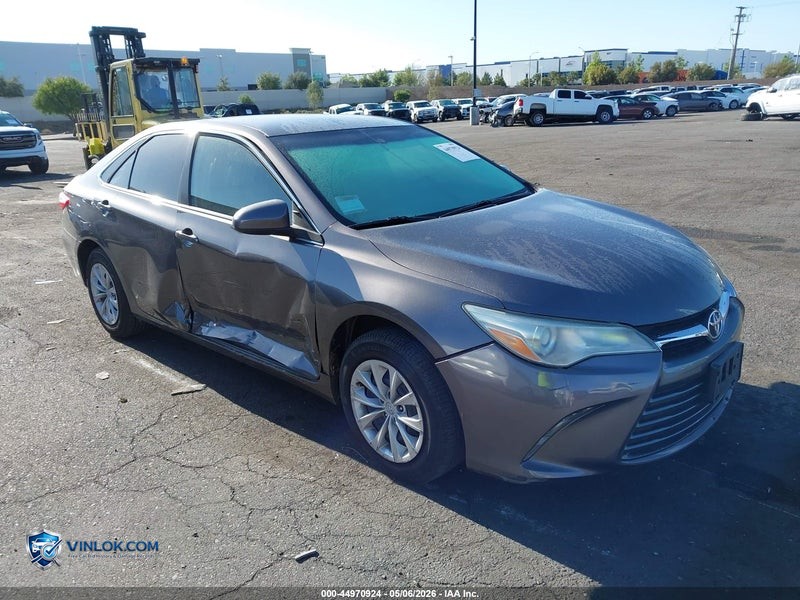 2015 TOYOTA CAMRY – Lot 44970924 auction photo