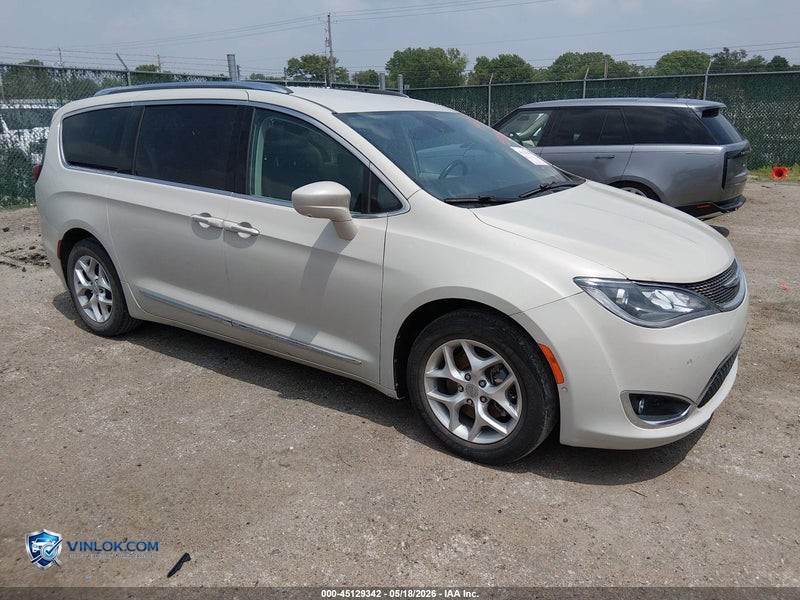 2017 CHRYSLER PACIFICA – Lot 45129342 auction photo