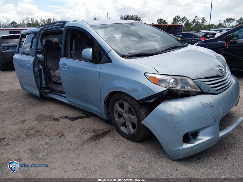 2015 TOYOTA SIENNA – Lot 45138770 auction photo