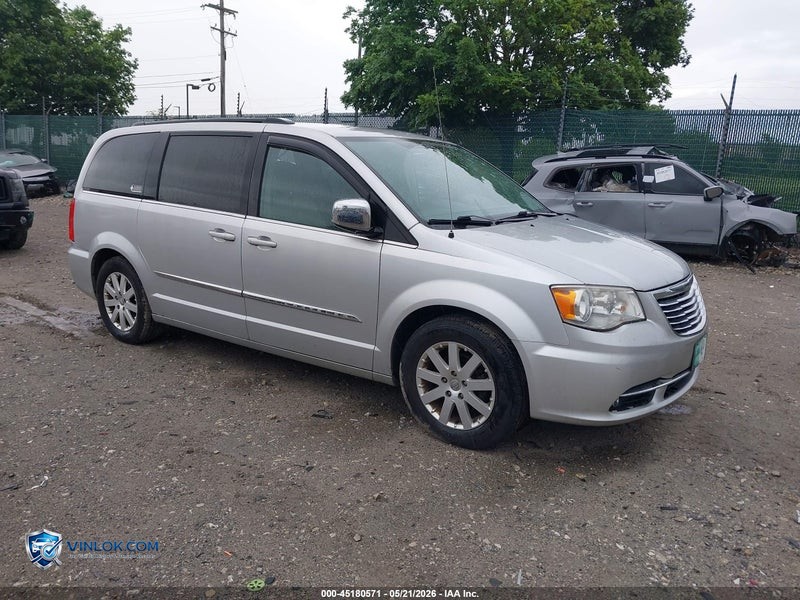 2011 CHRYSLER TOWN & COUNTRY – Lot 45180571 auction photo