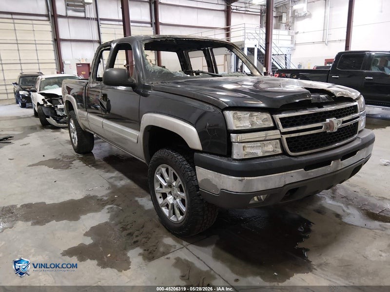 2004 CHEVROLET SILVERADO 1500 – Lot 45206319 auction photo