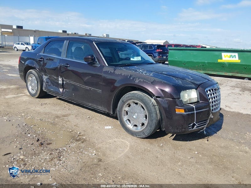 2005 CHRYSLER 300 – Lot 45223712 auction photo