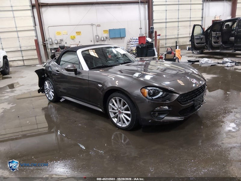 2017 FIAT 124 SPIDER – Lot 45232503 auction photo