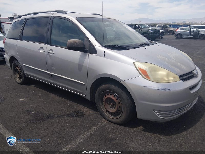 2004 TOYOTA SIENNA – Lot 45290416 auction photo