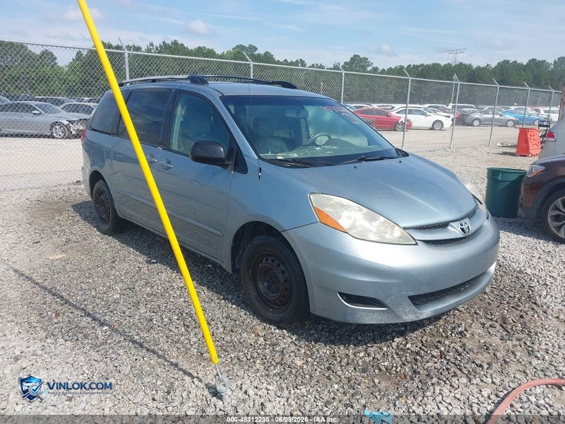 2008 TOYOTA SIENNA – Lot 45312235 auction photo