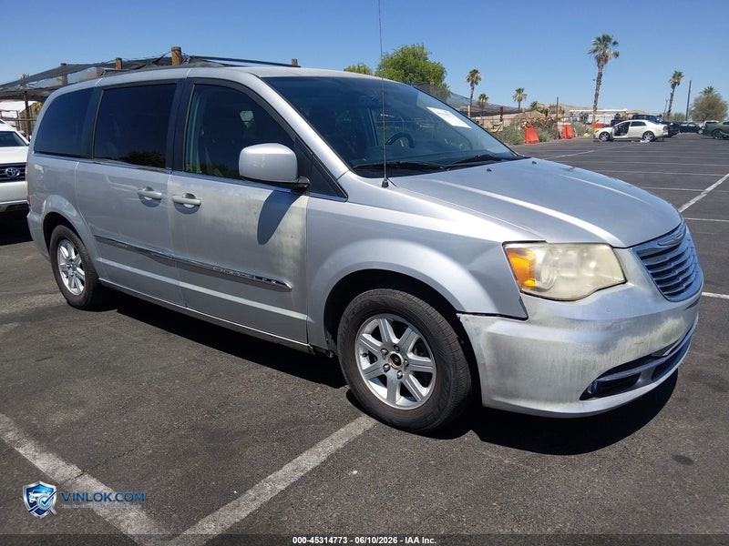 2012 CHRYSLER TOWN & COUNTRY – Lot 45314773 auction photo