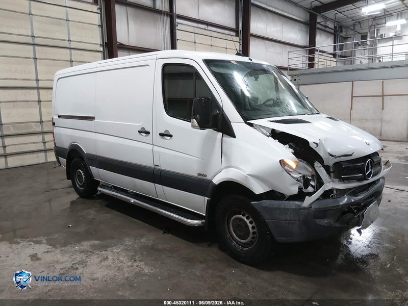 2013 MERCEDES-BENZ SPRINTER 2500 – Lot 45320111 auction photo