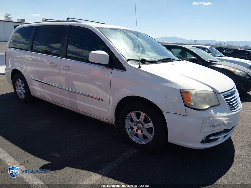 2012 CHRYSLER TOWN & COUNTRY – Lot 45390606 auction photo