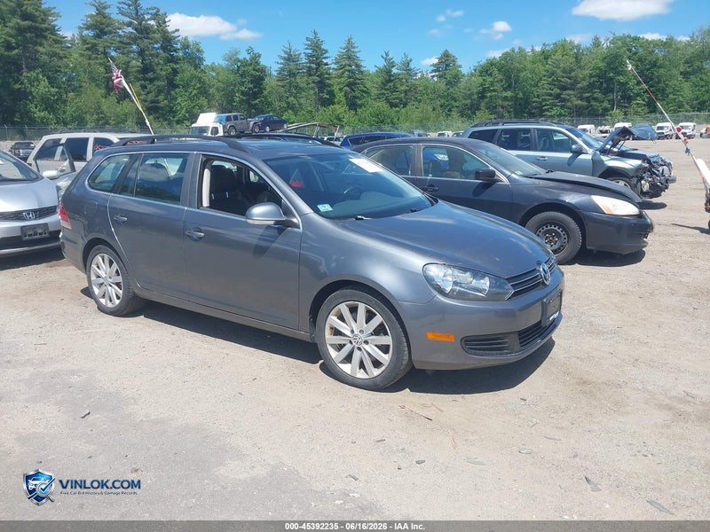 2013 VOLKSWAGEN JETTA SPORTWAGEN – Lot 45392235 auction photo