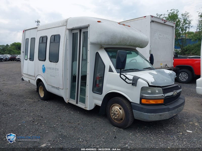 2008 CHEVROLET EXPRESS CUTAWAY – Lot 45400923 auction photo