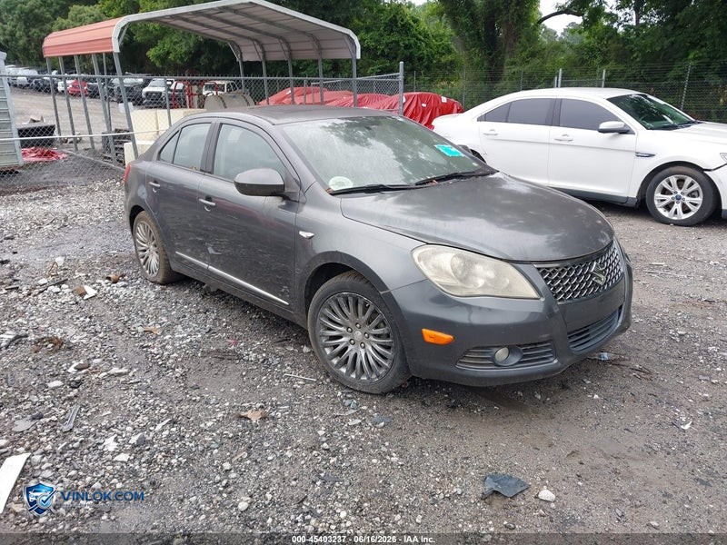 2010 SUZUKI KIZASHI – Lot 45403237 auction photo