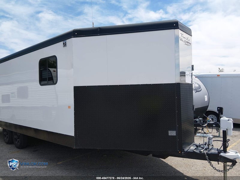 2019 TRAIL WEST SNOWMOBILE – Lot 45477278 auction photo